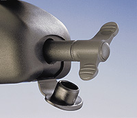 ATERA integrated locks on Signo roof bars ATERA integrated locks on Signo roof bars